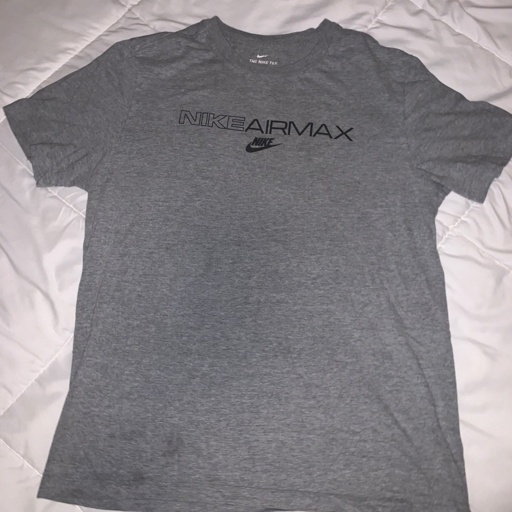 T shirt , medium